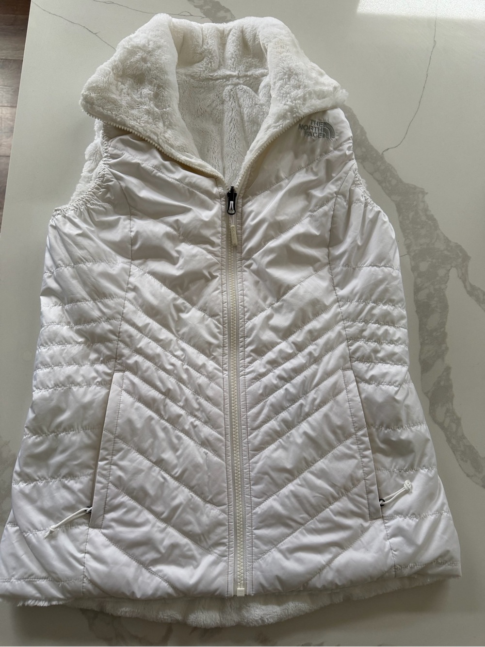 awomen's The North Face Mossbud Reversible Vest